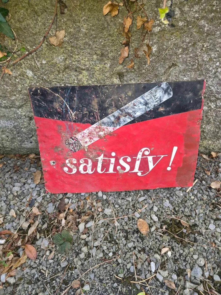 Original  bottom  half  of smoking  sign - Image 1
