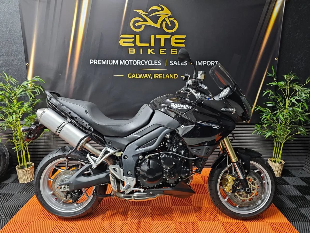 Triumph Tiger 1050 - Image 1