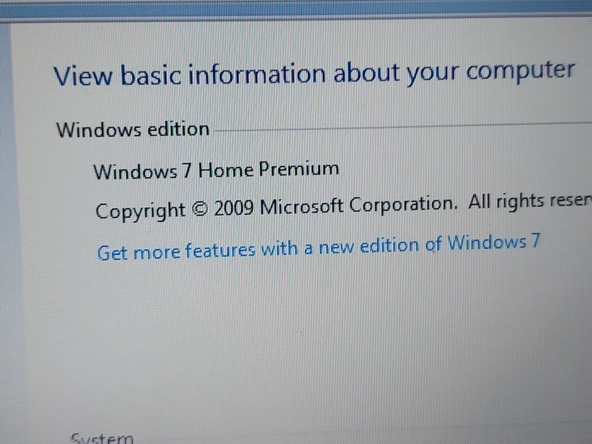 eMachines E732 Series 15" laptop, 3GB, 218GB SSD, - Image 4