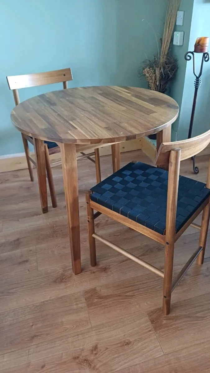 Dining table with 2 chairs - Image 1