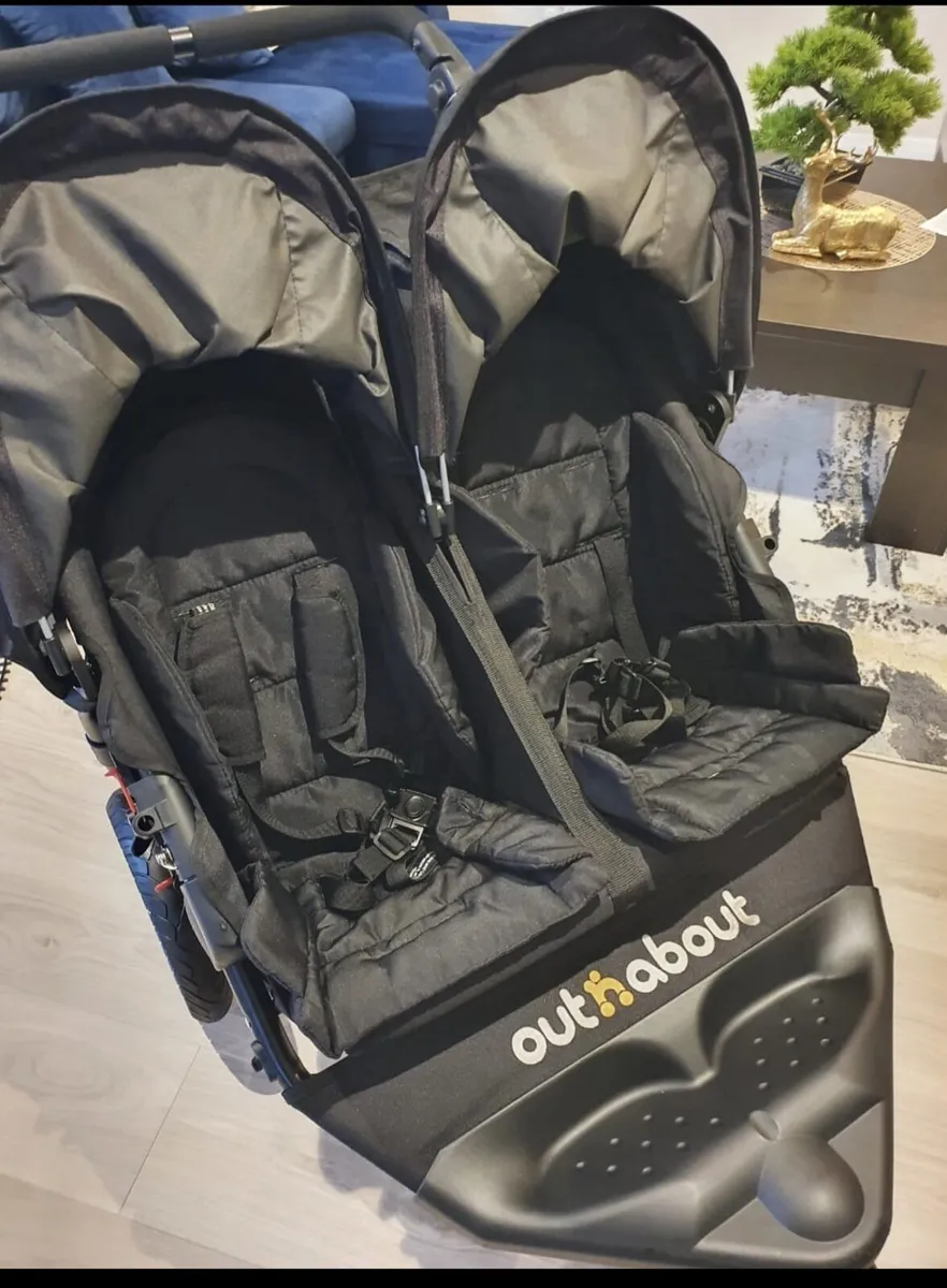 Very good condition Out N About - Image 1