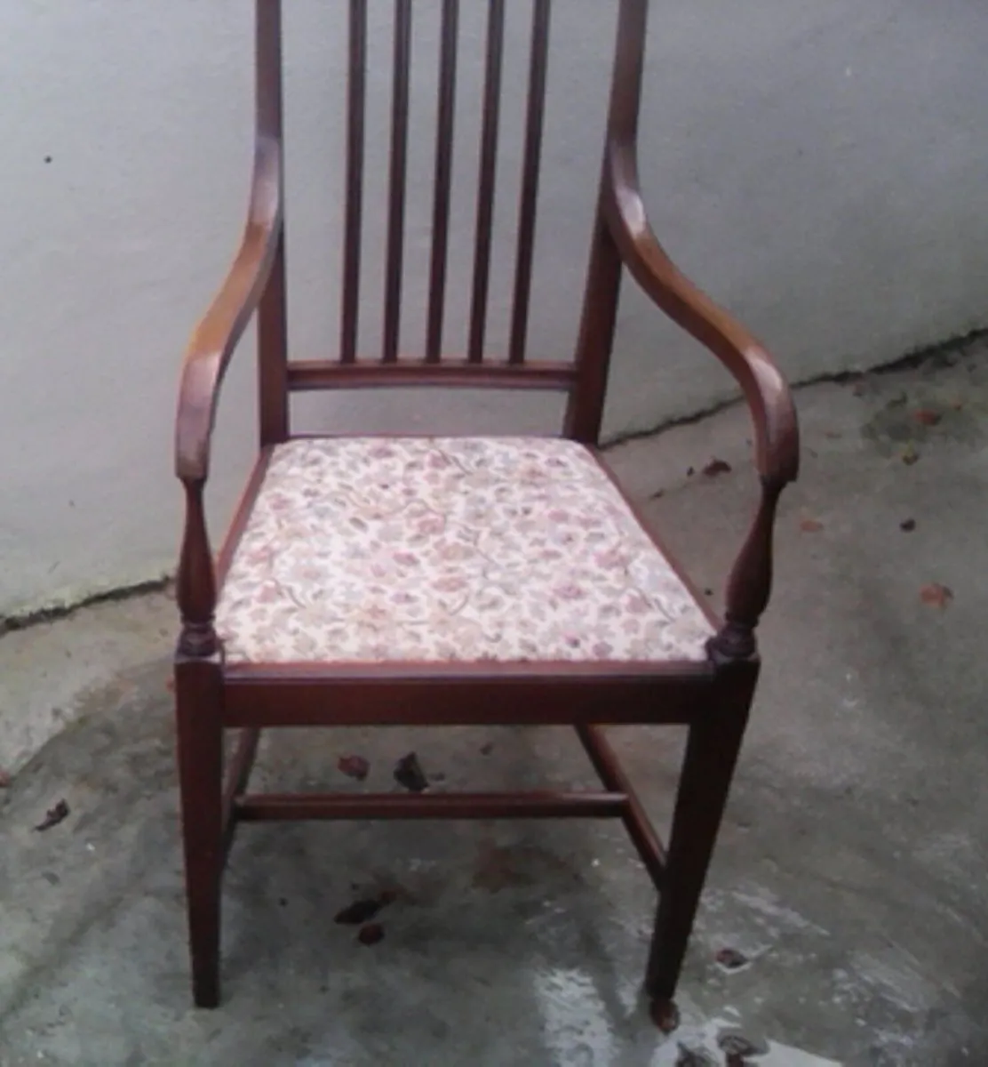 Traditional Wooden Carver Armchair – £60 ono - Image 3