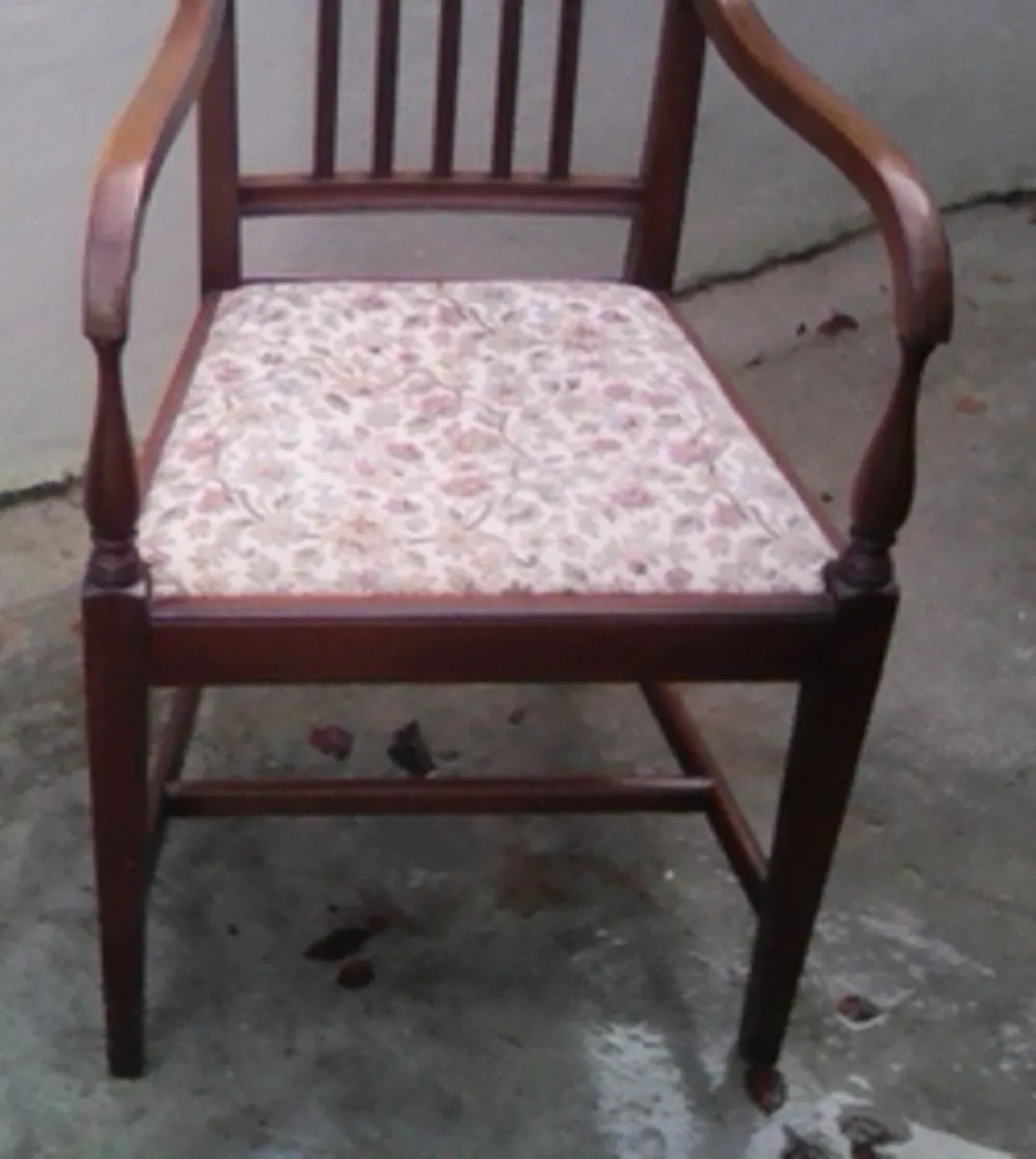 Traditional Wooden Carver Armchair – £60 ono - Image 4