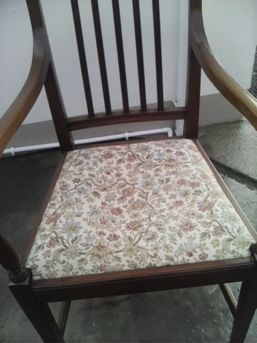 Traditional Wooden Carver Armchair – £60 ono - Image 2