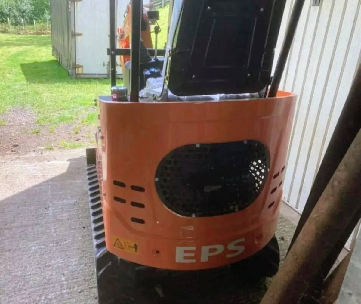 NEW EPS 12D MINI DIGGER - Image 4
