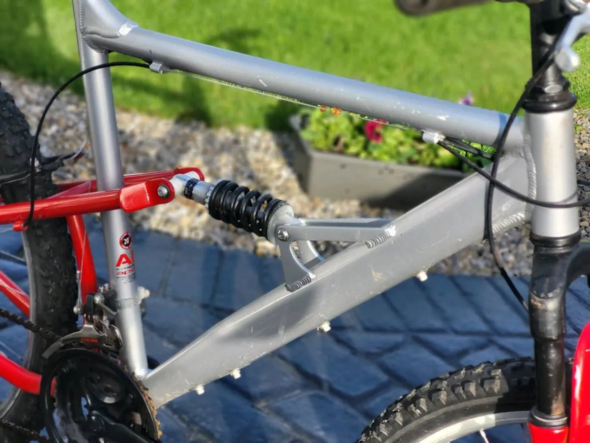 GUYS BIKE READY TO USE - Image 2