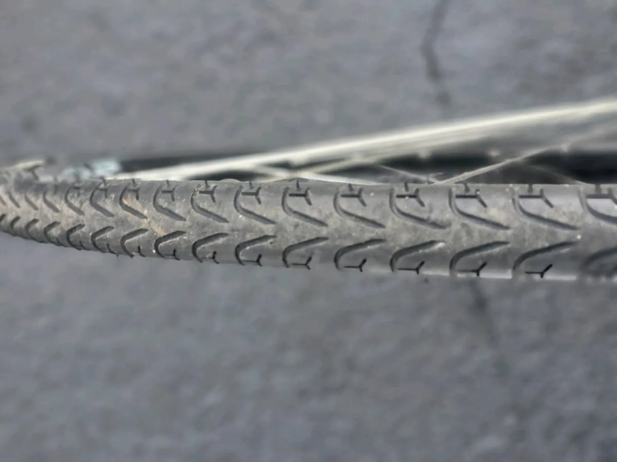 FLATBAR ROAD BIKE - Image 4