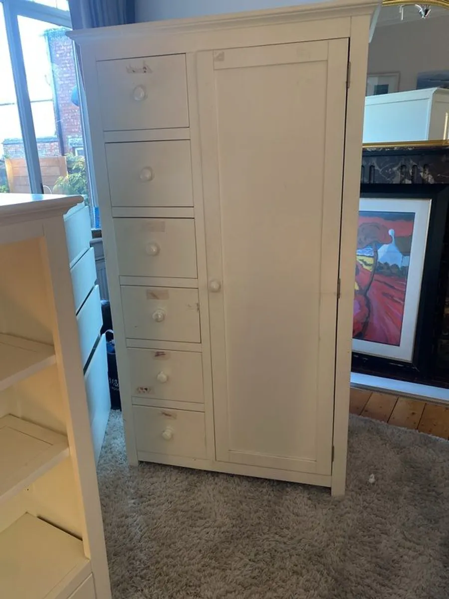 wardrobe - Image 2