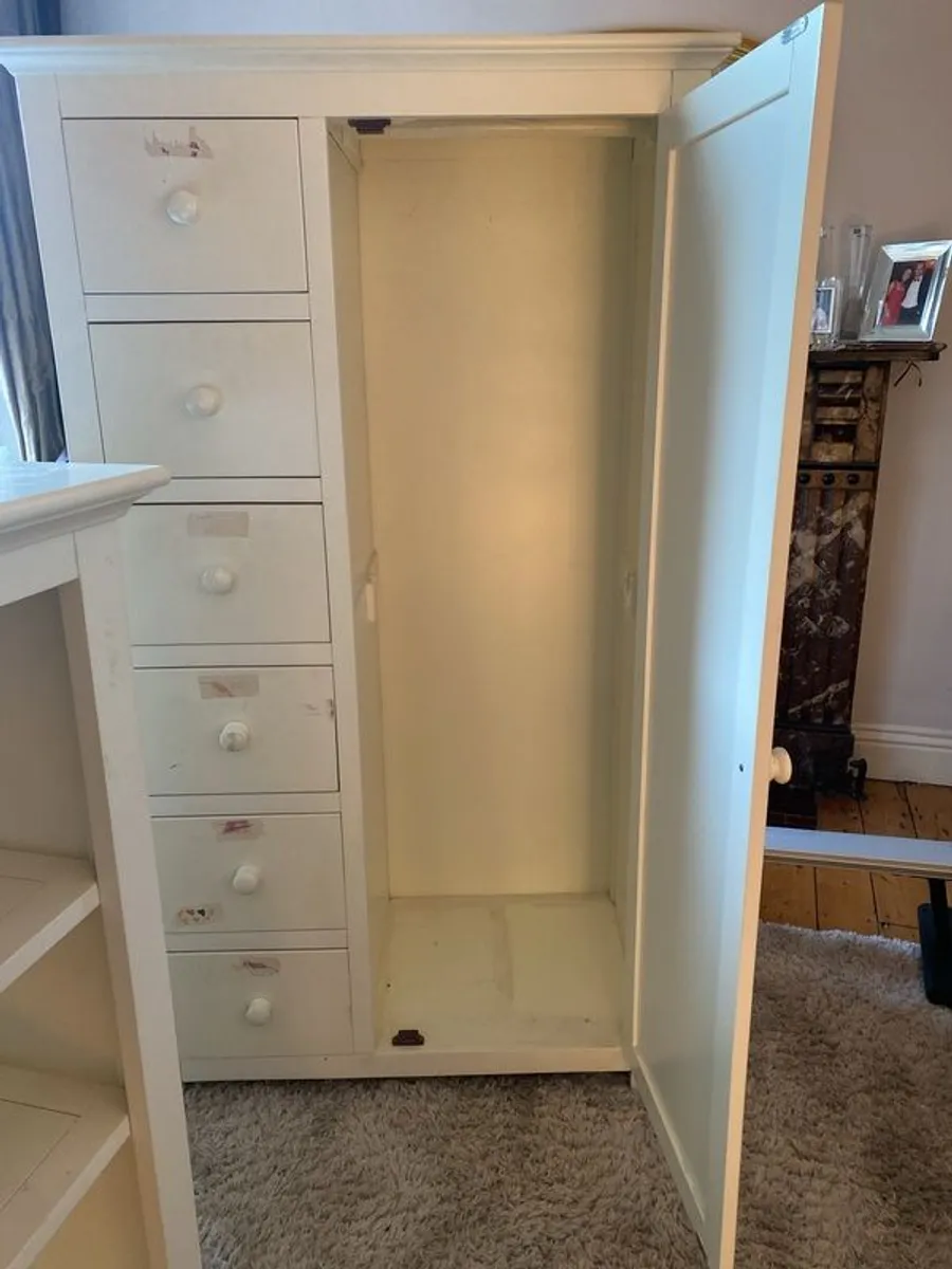 wardrobe - Image 4