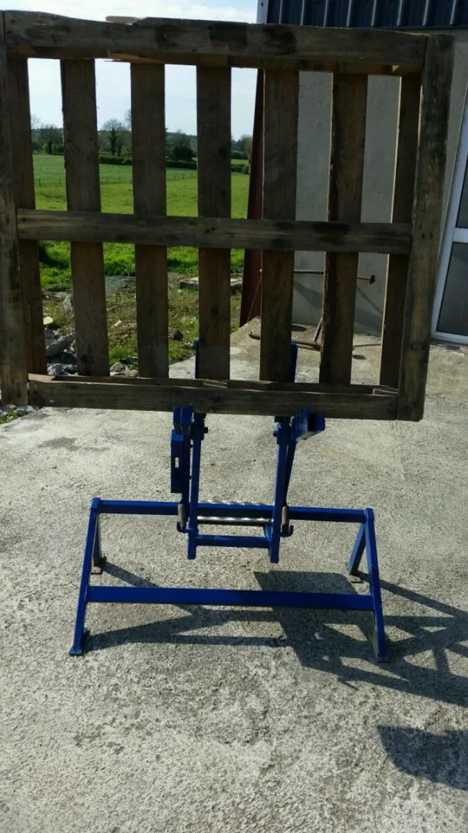 Log holder - Image 3