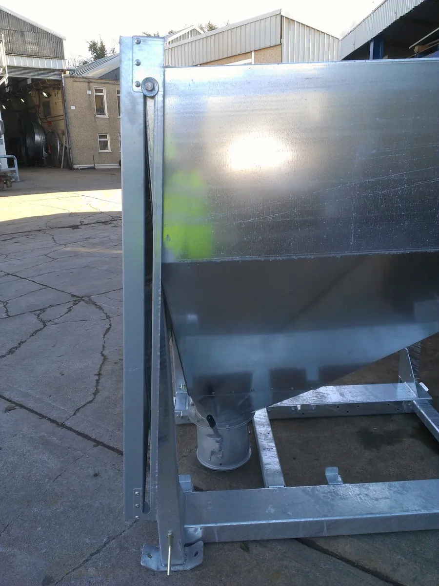 V-Mac  1 ton Tote Bin - Image 4