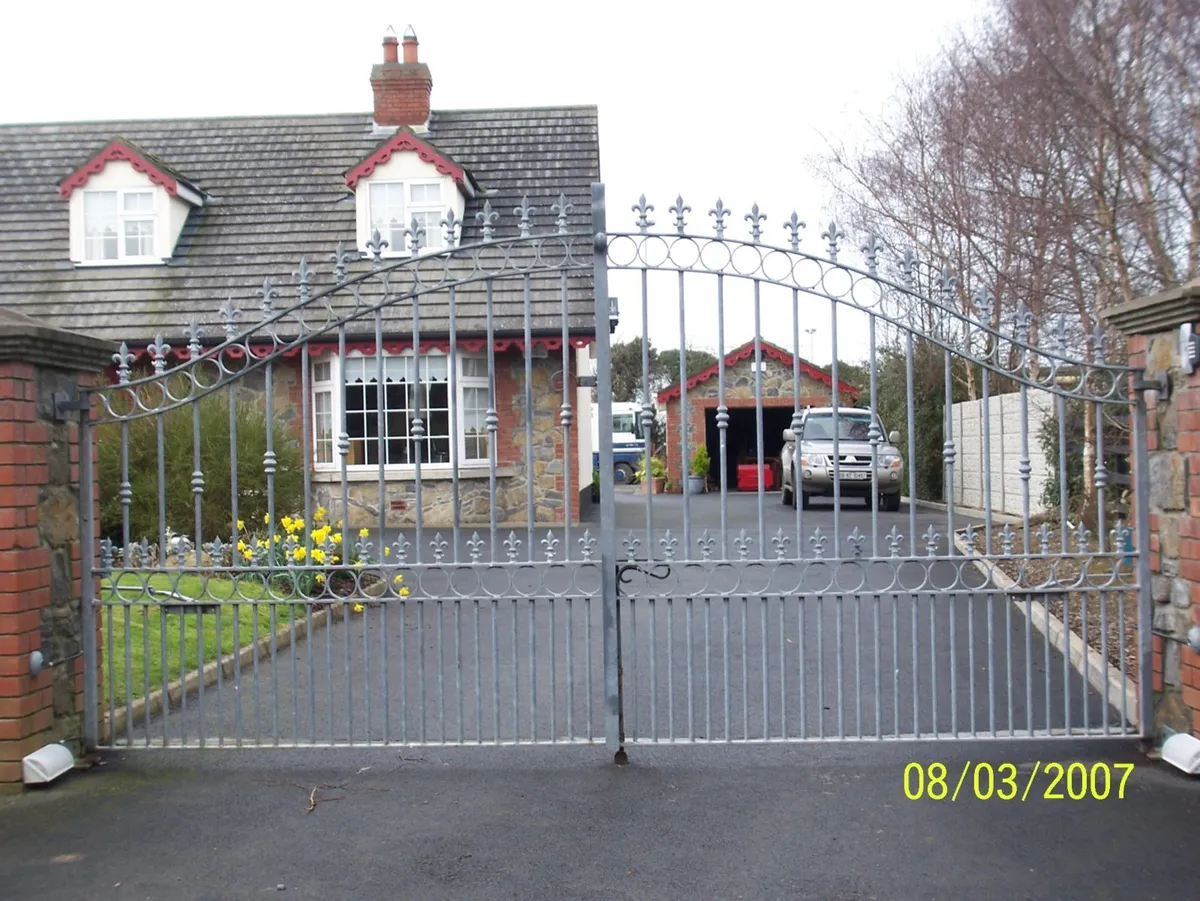 GATES IN KILDARE - Image 3