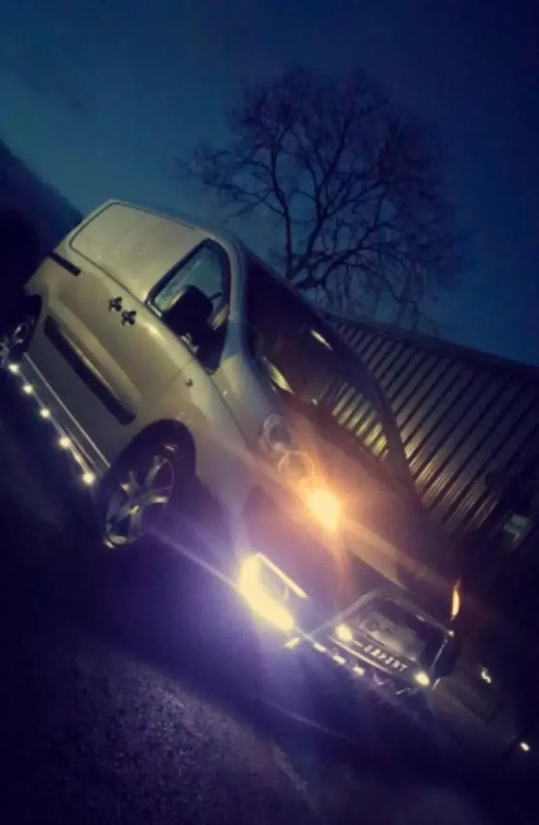 ***  ACCESSORIES  **  VAN &4X4  **  All MODELS  * - Image 1