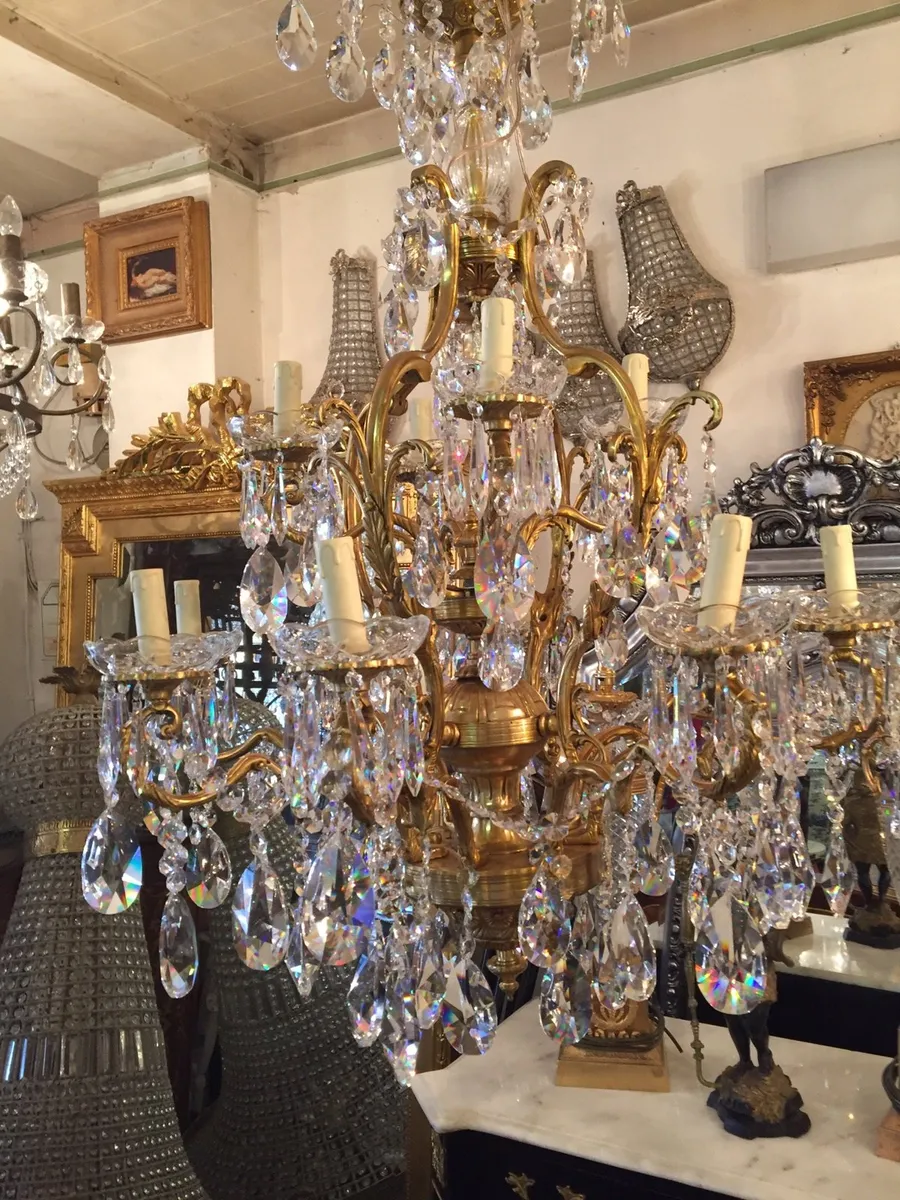 Large collection of chandeliers - Image 1