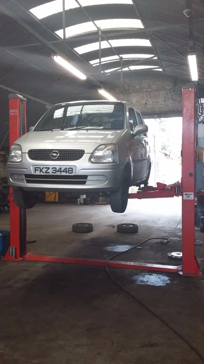 Taranto  Car Jeep  van  Lift - Image 3