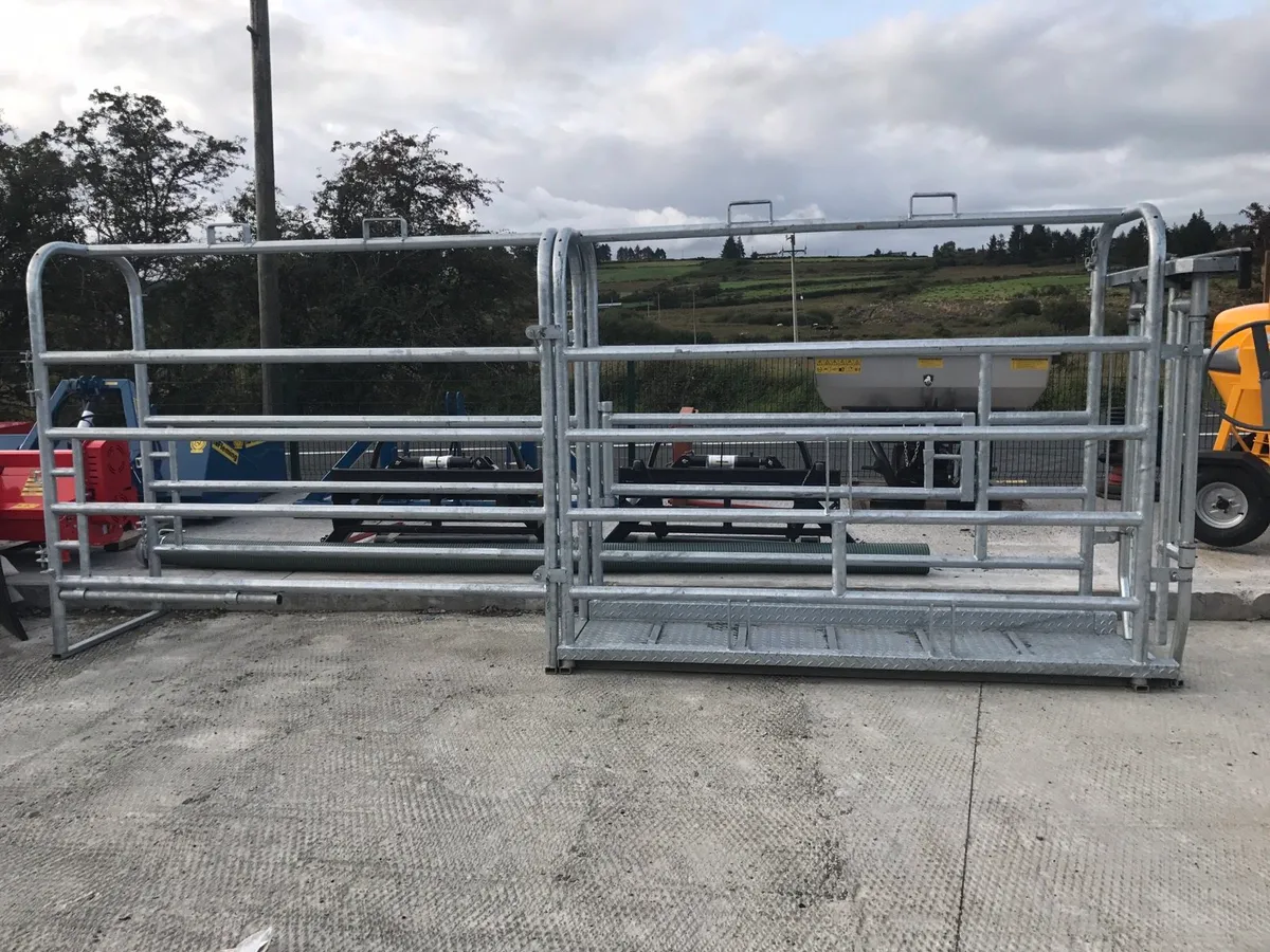 16ft mobile crush - Image 1