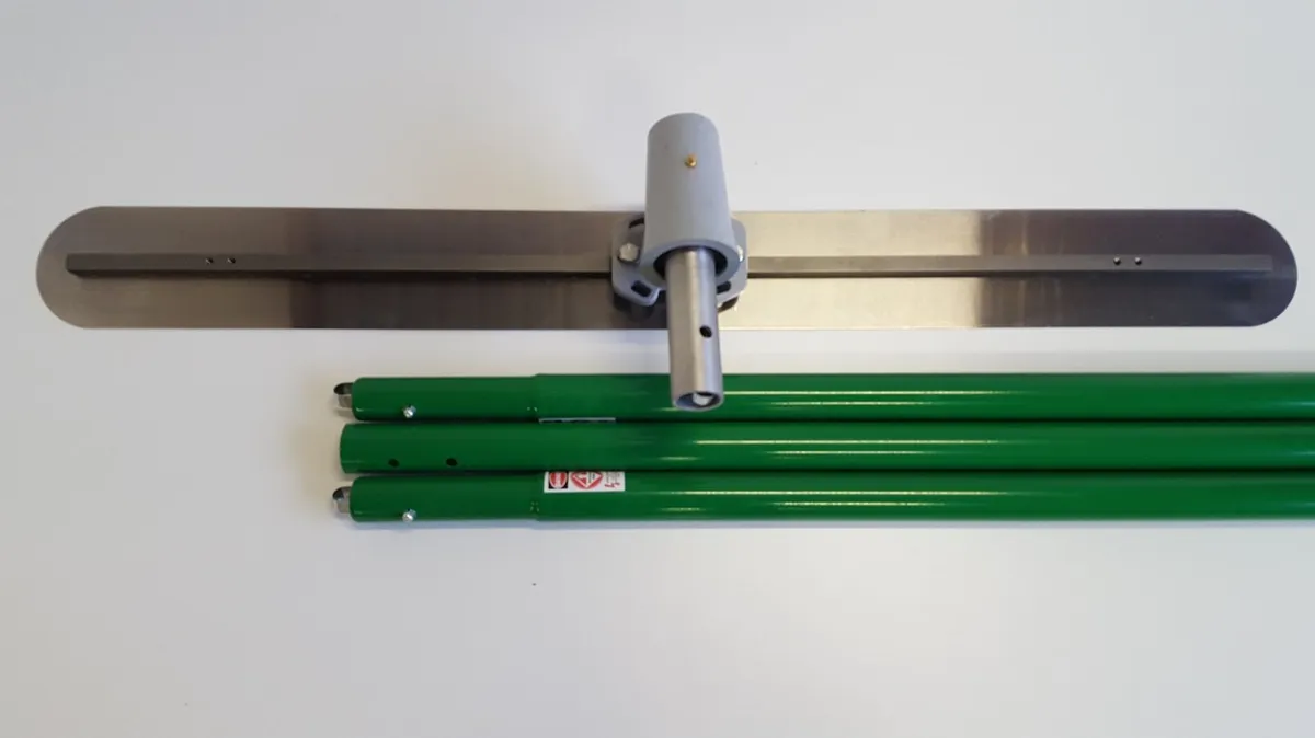 Big Blue Bull float - Image 2