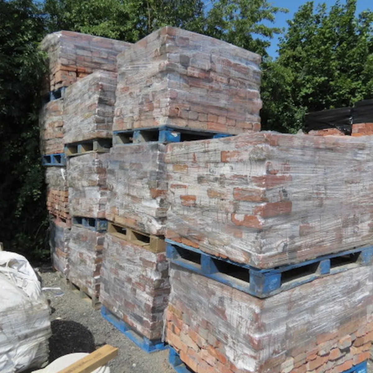 RECLAIMED BELFAST BRICK - Image 4