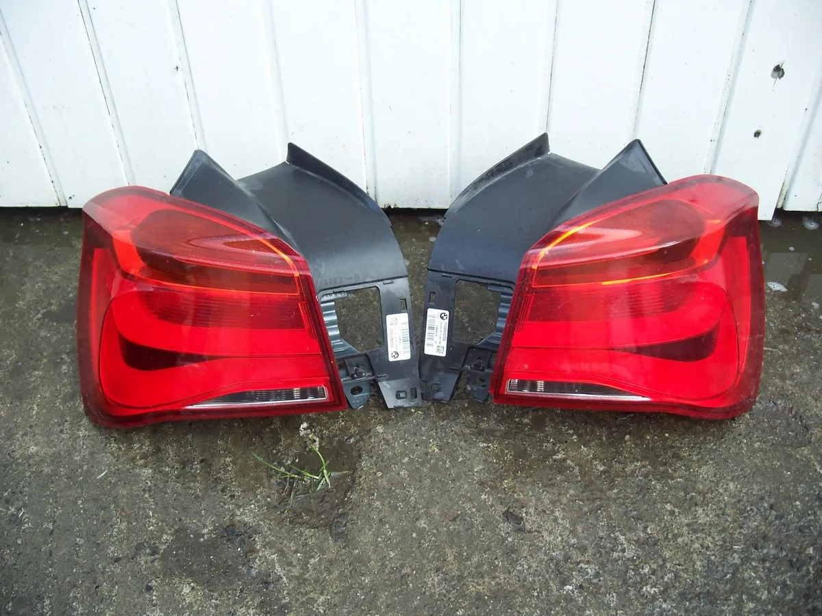 Tail light for various makes and models TEXT WHAT - Image 2