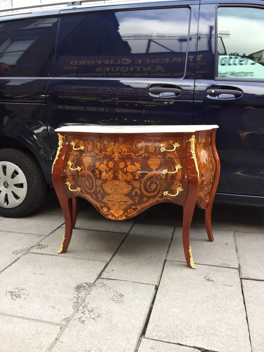 Terence clifford Antiques  Sale - Image 1