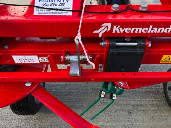 New Kverneland 8555 Tedders 179333050