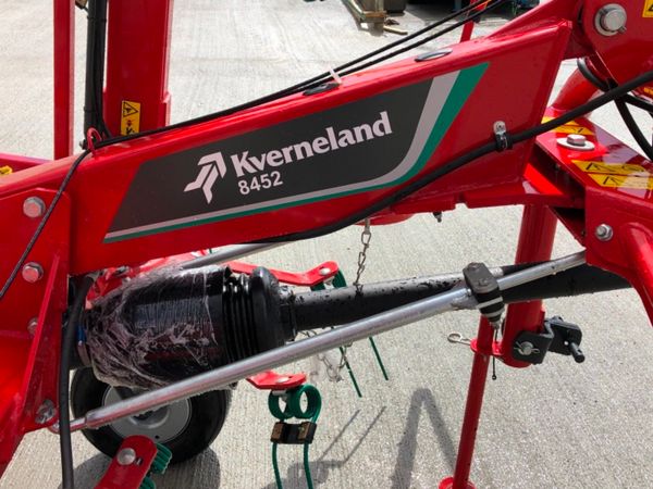 New Kverneland Tedders 8452,8555 And 8576 179445056