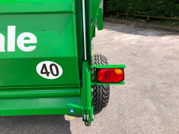 McHale C460 Silage Feeder & Straw Blower 129906512