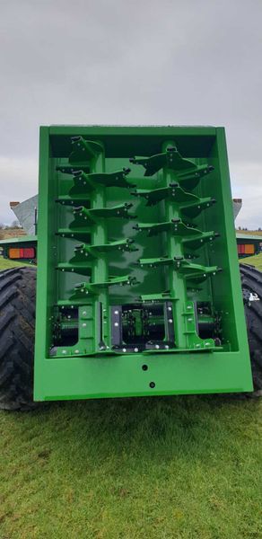 Cross Super Spread Muck Spreader 252246748