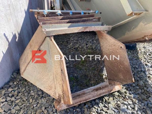 Bruce Feeder & Hopper Bin 253901966