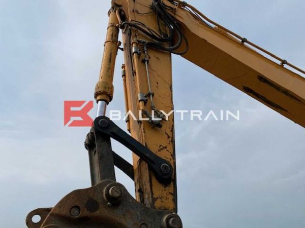 Hyundai Robex 330LC-9A Excavator (2016) 257505019