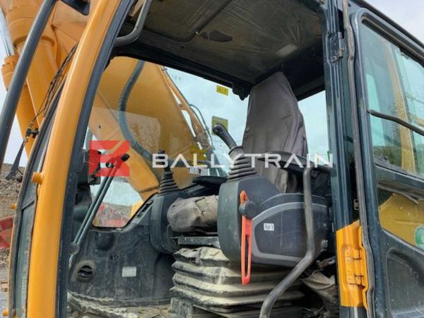 Hyundai Robex 330LC-9A Excavator (2016) 257505020