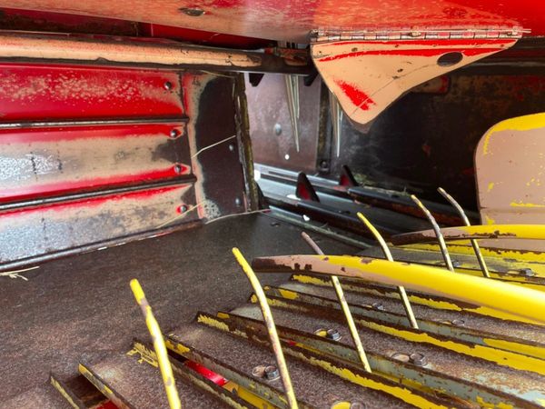 New Holland 565 Square Baler 261578968