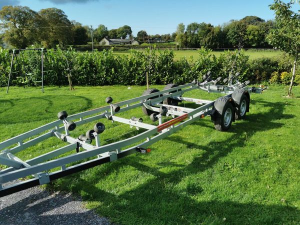 Boat trailers 262070828