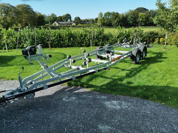 Boat trailers 262070837