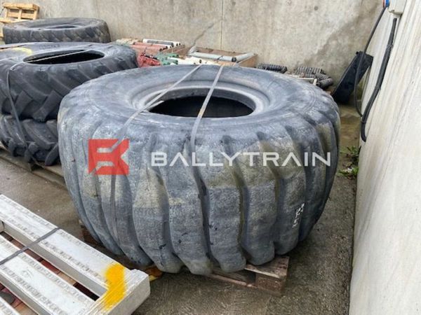 Dunlop 30 x 25 Earthmover Tyre 266051285