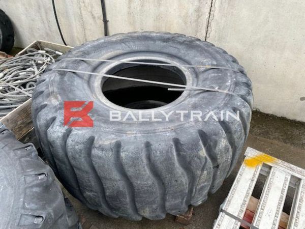 Dunlop 30 x 25 Earthmover Tyre 266051286