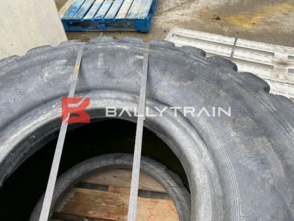 Dunlop 30 x 25 Earthmover Tyre 266051301