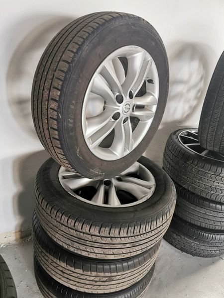 NISSAN Q 4 ALLOYS WILLS +TYRES  221/60R17 270966088