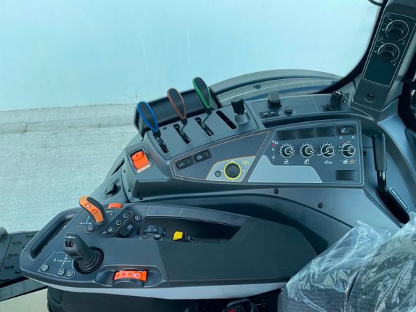 NEW Valtra N135 HiTech 273033884