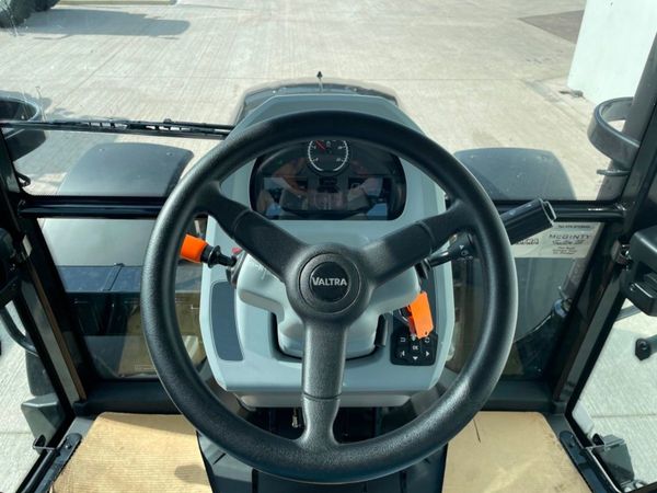 NEW Valtra A105 HiTech 273034077