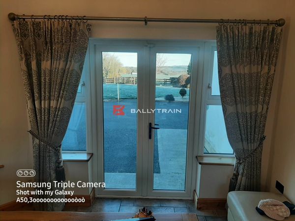 Complete set of Blinds and Curtains 276035364