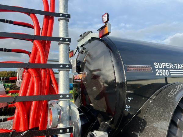 Cross 2500 Gallon tanker with 7.5 mastek shoe 276839363