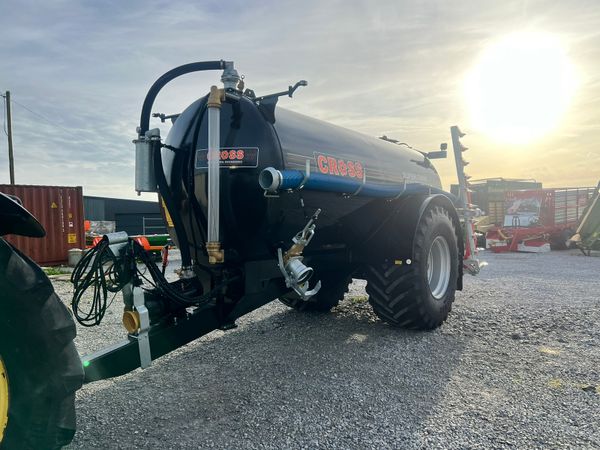 Cross 2500 Gallon tanker with 7.5 mastek shoe 276839368