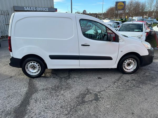 Peugeot Partner 1.6 Diesel 3 Seat New DOE 290219190