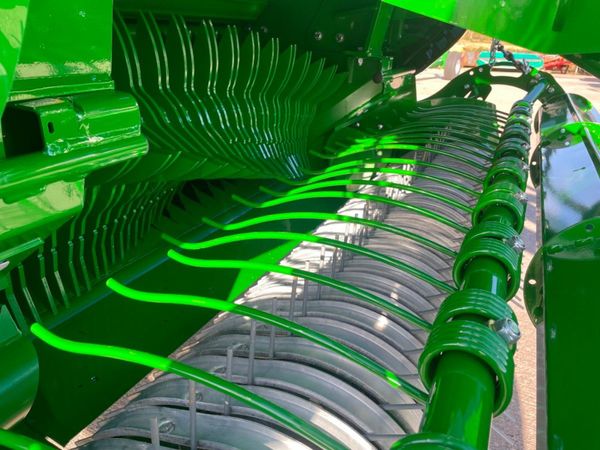 NEW McHale F5500 Round Balers 295455654