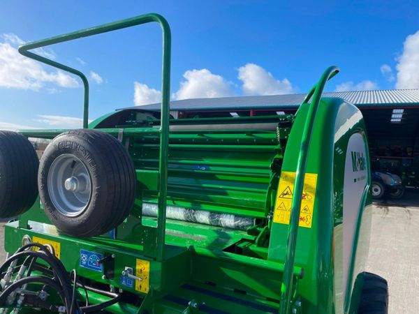 NEW McHale F5500 Round Balers 295455656