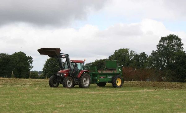 Cross Manure Spreader Range 207607353