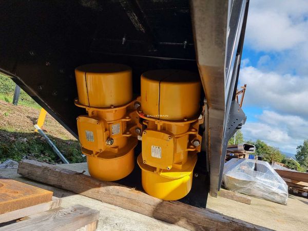 Roco Crusher Vibrating Feeder 232957193