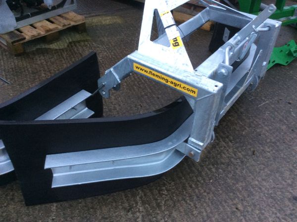 Fleming yard scrapers 236589611