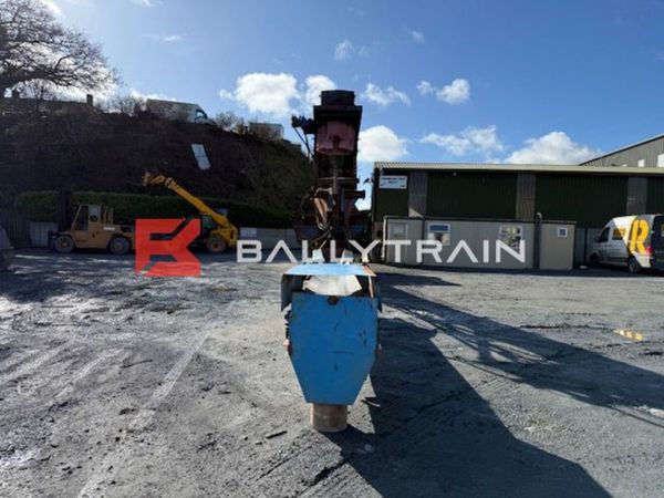 Mobile Feeder Conveyor (With Second Radial Conveyo 340375549